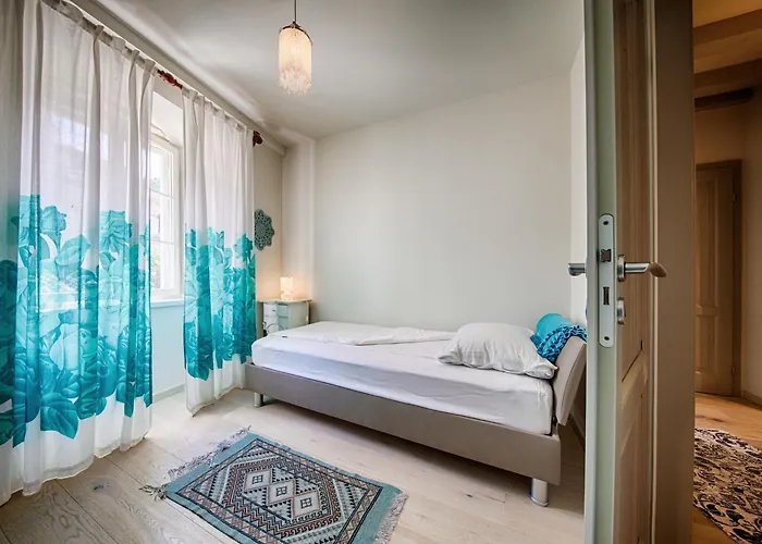 Villa Artemis Vis